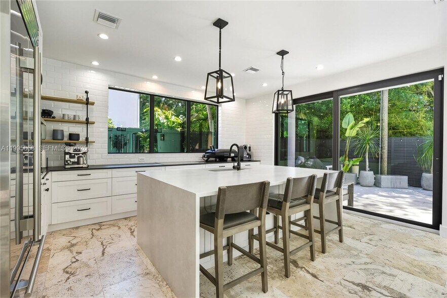 Building Photo - 3782 El Prado Blvd