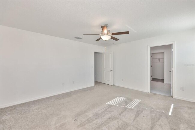 Building Photo - 9913 Jackfruit Ct