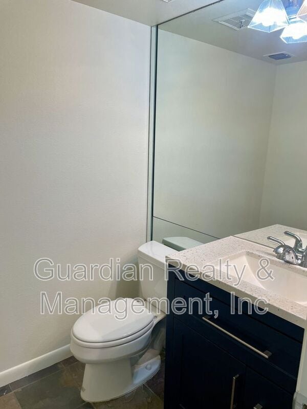 Building Photo - 5203 N 24th St