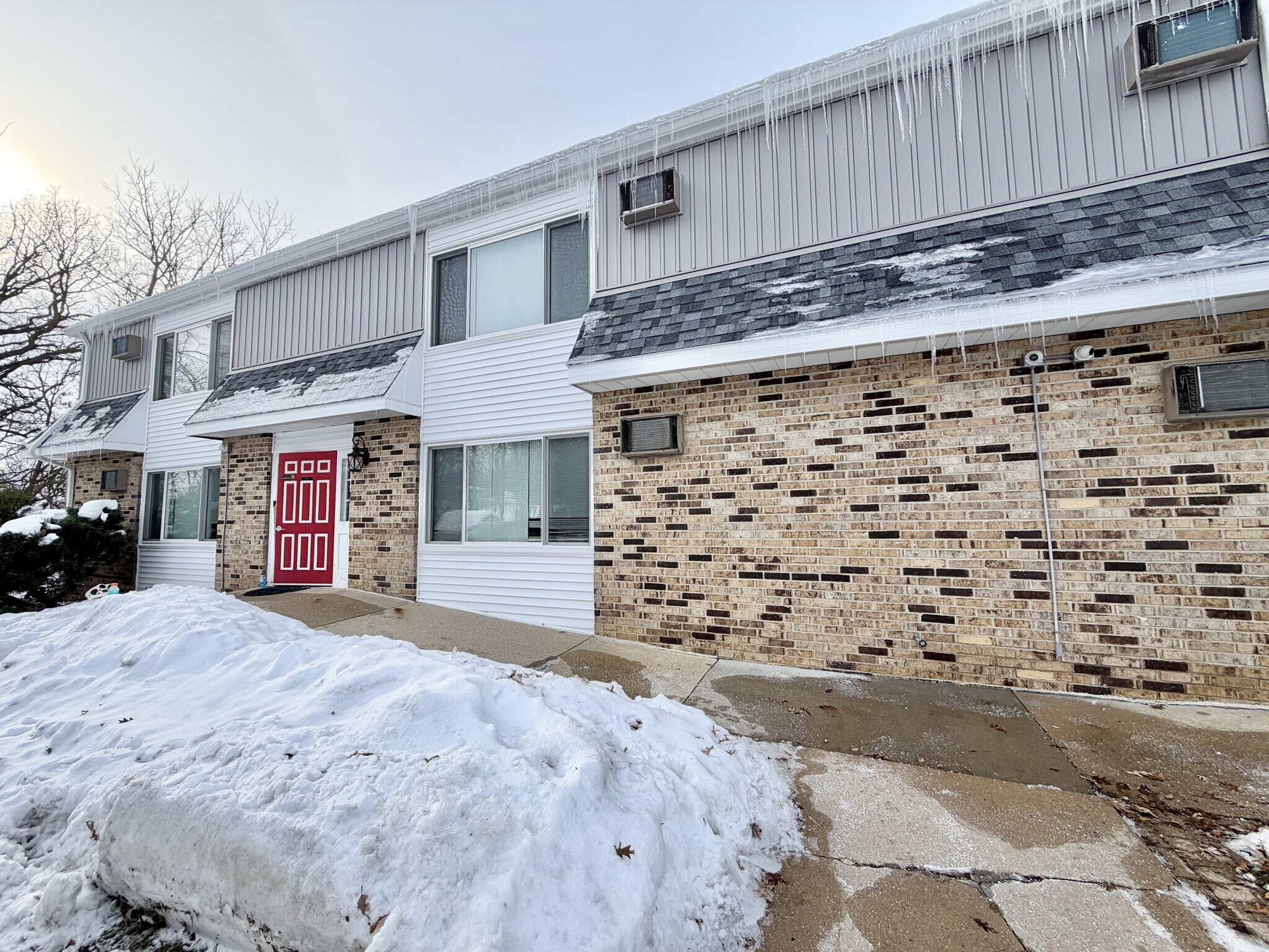 Building Photo - 117 York Rd