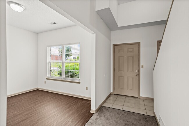 Building Photo - 3258 Wind River Cir