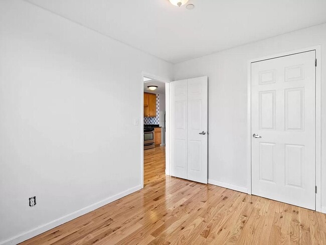 Building Photo - 93 Wyckoff Ave