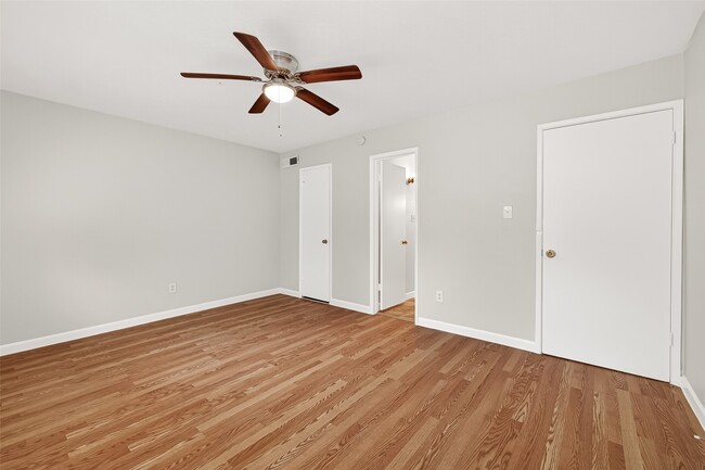 Building Photo - 17421 Ranch Country Rd