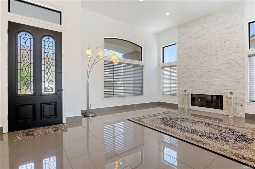 Building Photo - 17764 Sidwell St