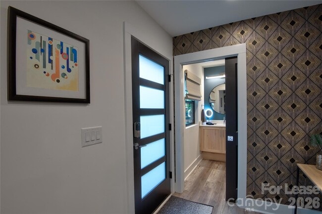 Building Photo - 3945 Rockfern Rd