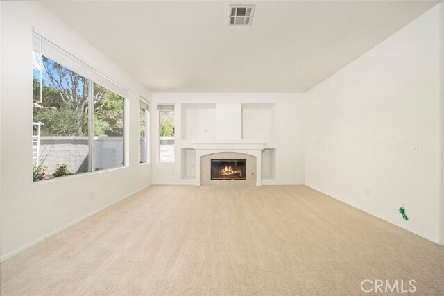 Building Photo - 17 Camarin St