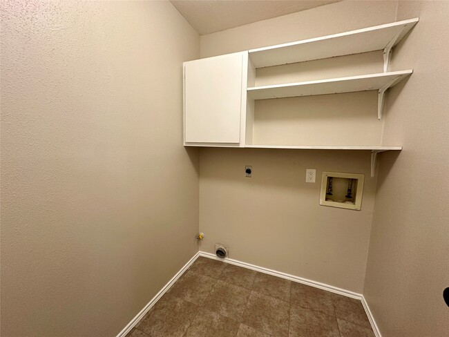 Building Photo - 13402 Nevermore Dr