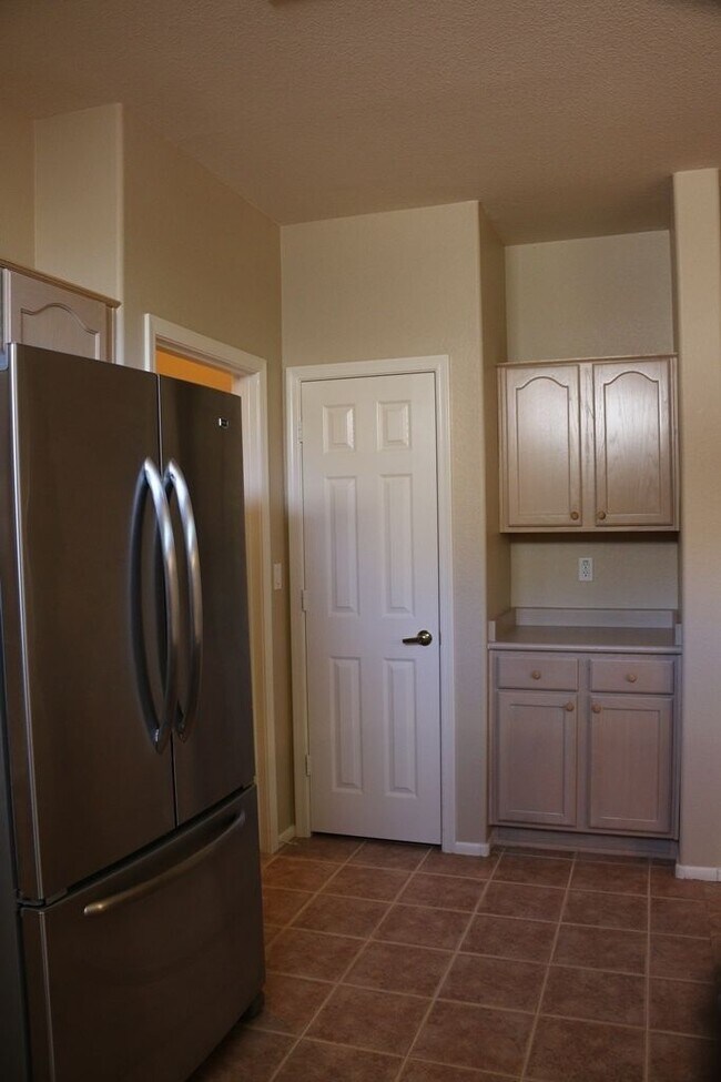 Building Photo - 20530 N Saratoga Way