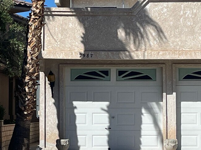 Building Photo - Riverfront 4 Bedroom Vacation Home Includes utiliities