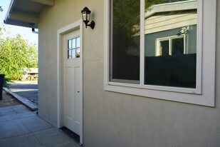 Building Photo - 38947 Yucca Tree St