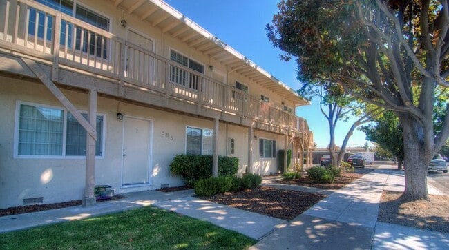 Building Photo - 505 Columbia Ave