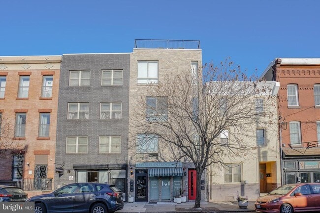 Building Photo - 2222 Frankford Ave