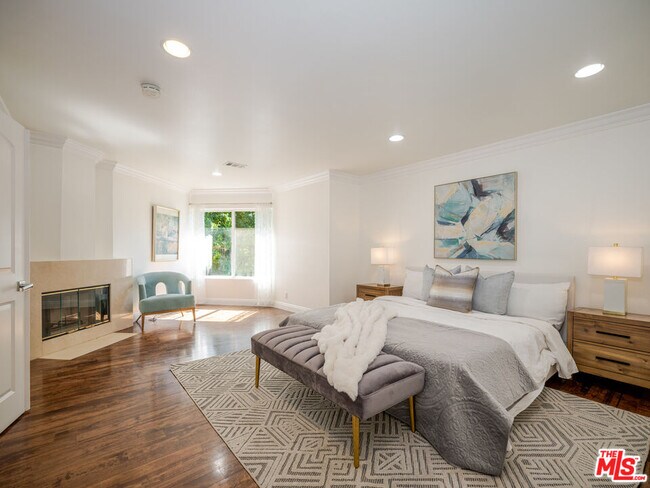 Building Photo - 5417 Allott Ave