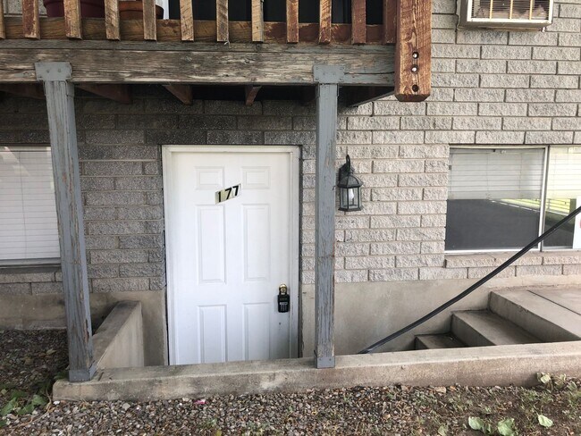 Primary Photo - Orem Apartment