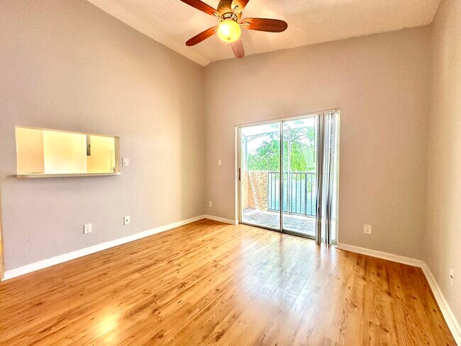 Building Photo - 641 Cypress Lake Blvd