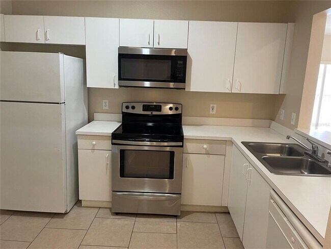 Building Photo - 13215 Villa Vista Dr