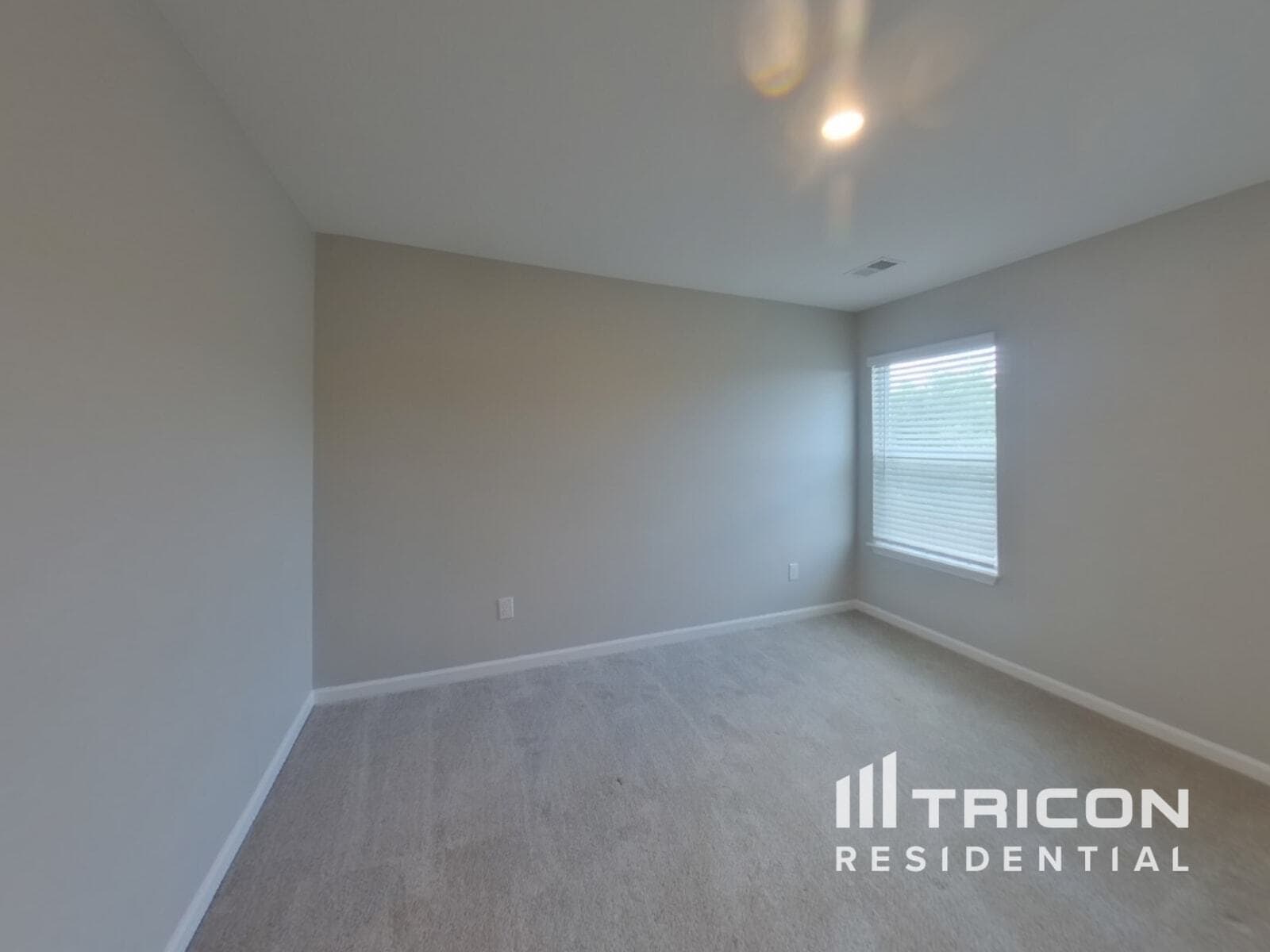Building Photo - 283 Millen Dr