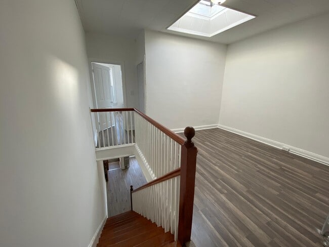 Building Photo - 2110 Ramsay St