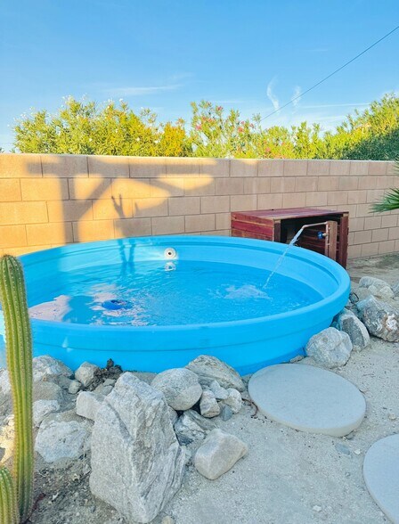 Building Photo - 13609 Avenida La Vis