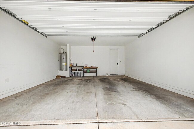 Building Photo - 35948 W Santa Monica Ave