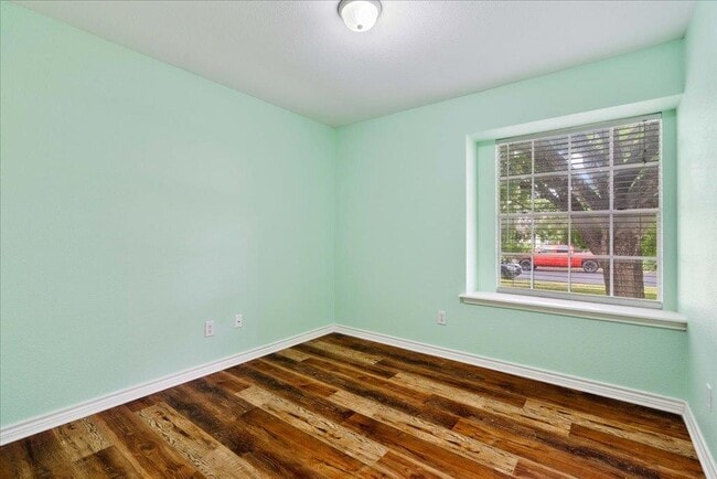 Building Photo - 2205 Cedar Branch Dr