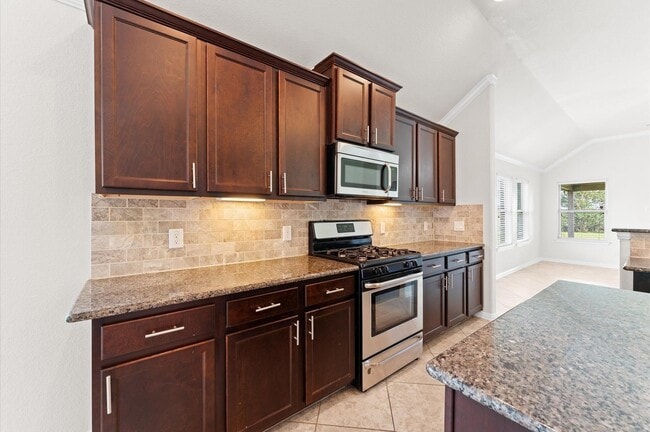 Building Photo - 2043 Plum Rose Ln