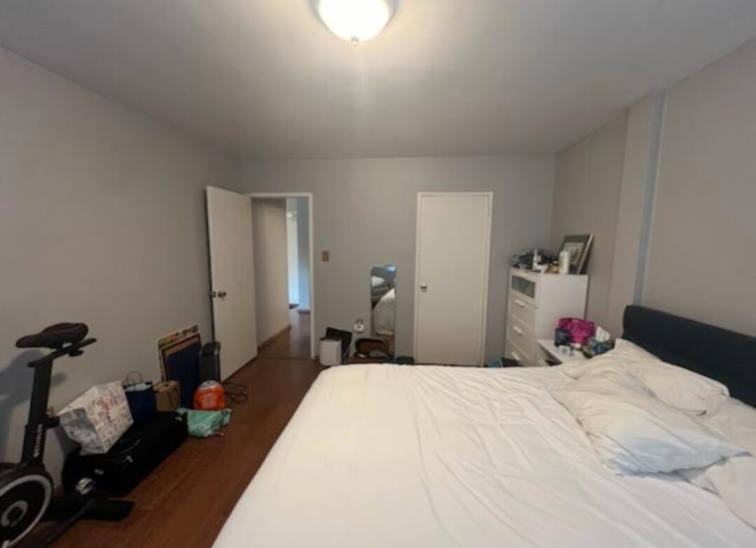 Bedroom - 1300 S Arlington Ridge Rd