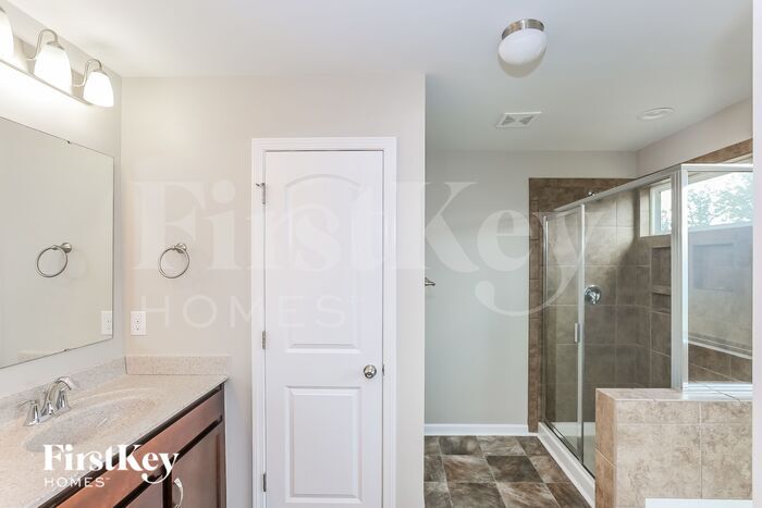 Building Photo - 4630 Bent Green Ln