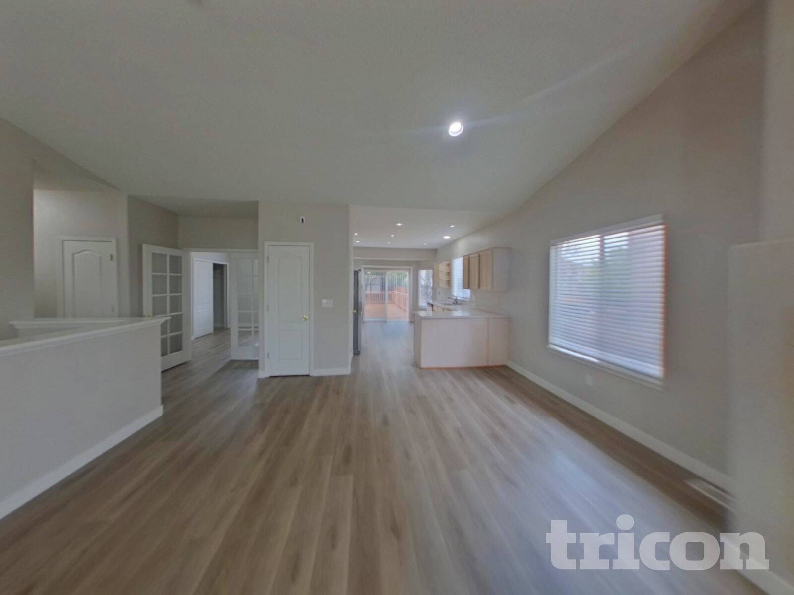 Building Photo - 5950 Fescue Dr