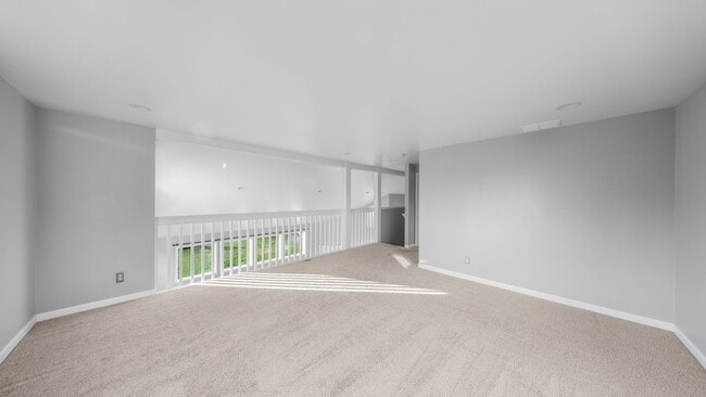 Building Photo - 2 Bed 2.5 Bath - Mowing Included - Pet Friendly - NAS Whidbey