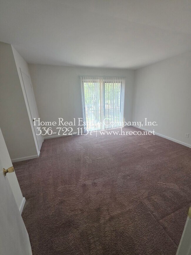 Building Photo - 1449 Brookwood Dr