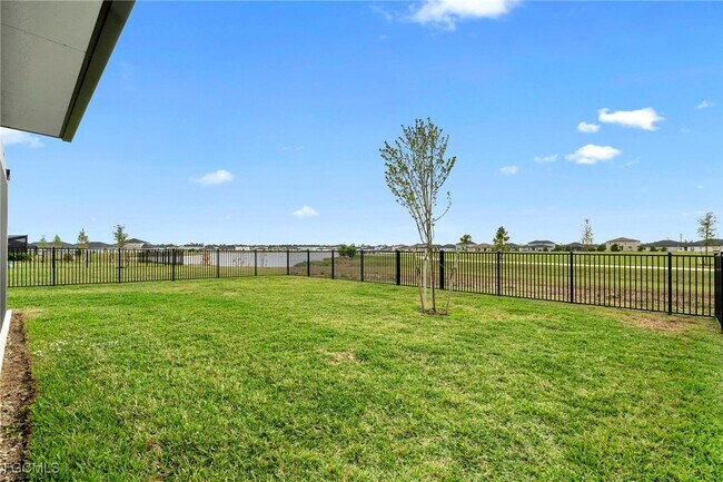 Building Photo - 17741 Paradiso Wy