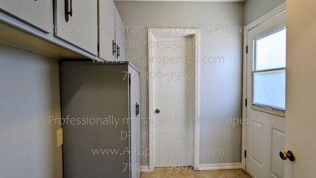 Building Photo - 11151 Chadsey Dr