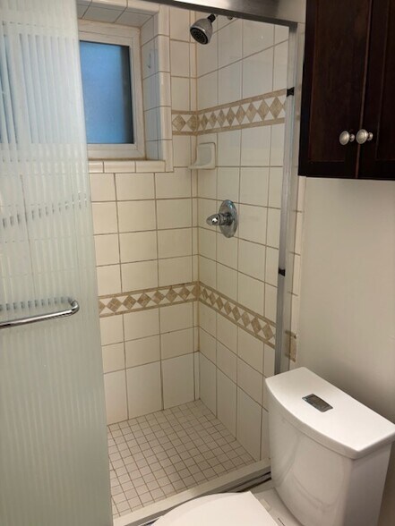Bathroom - 3416 Grove Ave
