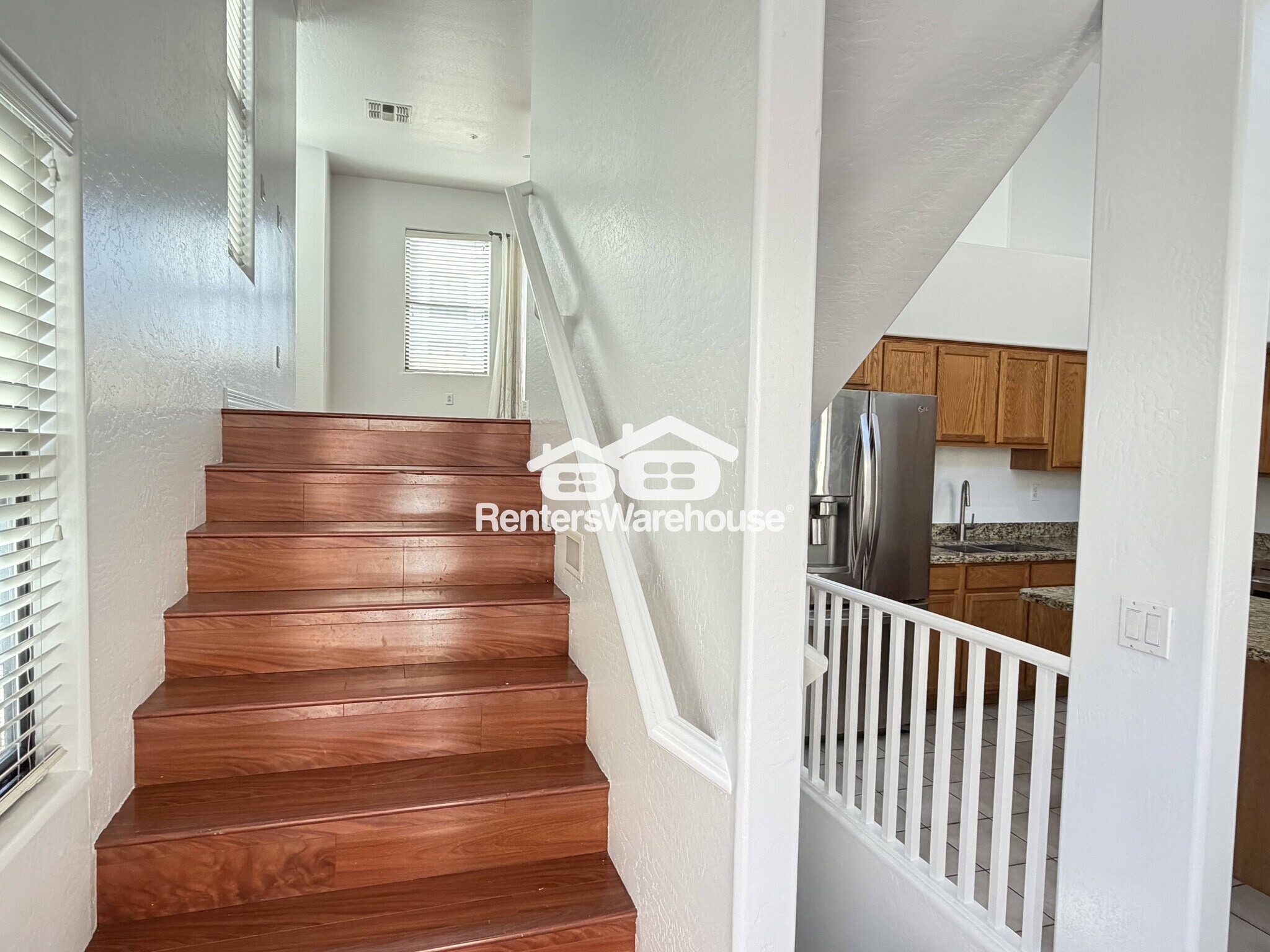 Building Photo - 776 S Beck Ave