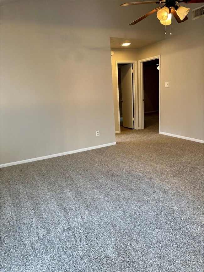 Building Photo - 7806 Gatehouse Dr