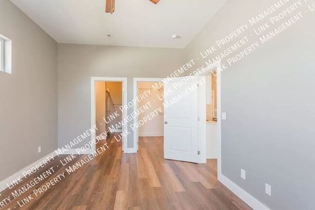 Building Photo - 1445 Fagan St