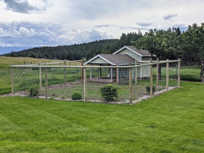 Building Photo - 179 Shelter Valley Dr