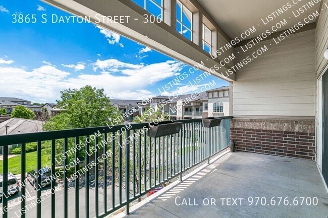 Building Photo - 3865 S Dayton St