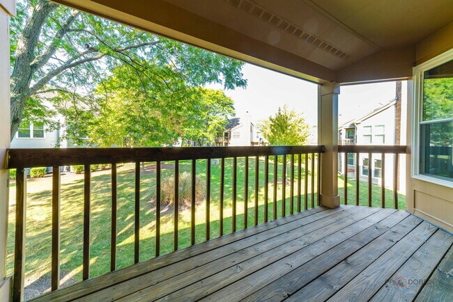 Building Photo - 305 Satinwood Terrace