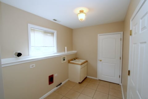 Building Photo - 6617 Briarwood Dr
