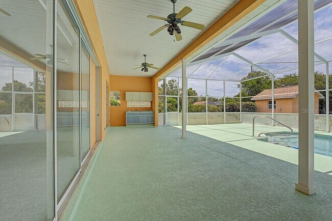 Building Photo - 20811 SW 81st Loop