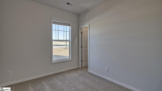 Building Photo - 16 Corsica Ct