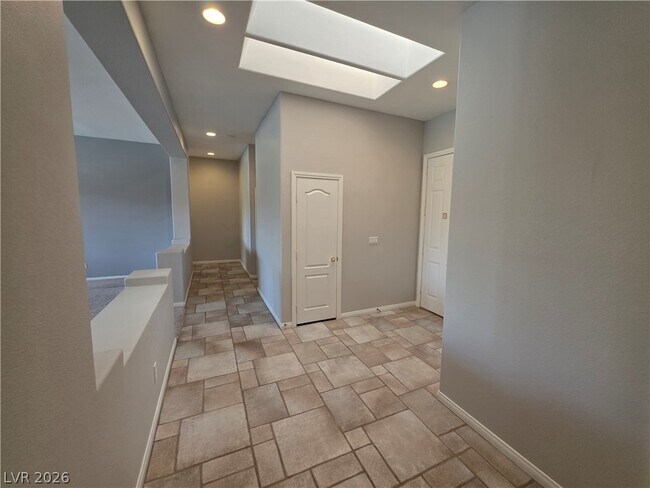 Building Photo - 6323 Mahogany Peak Ave