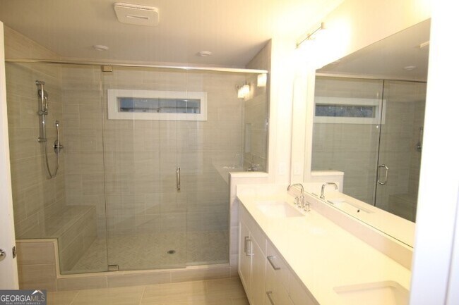 Building Photo - 1329 Rosen Rd