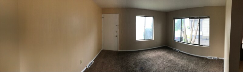 Building Photo - 547 Harrison Ave