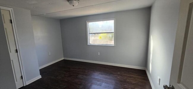 Building Photo - 2623 W Black Creek Rd