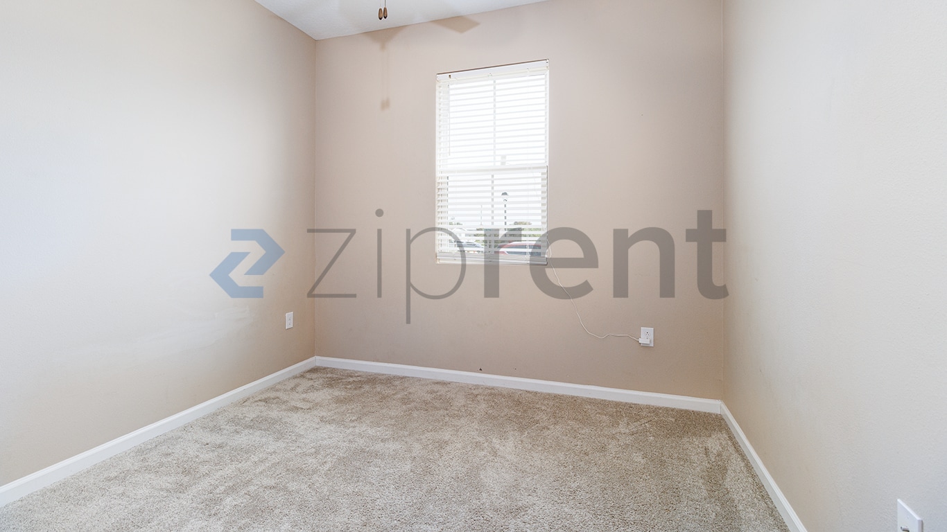 Building Photo - Unit