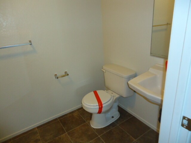 Building Photo - 1 Bedroom 1 Bath Apartment Home