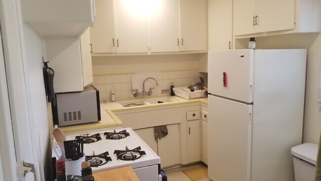 Guess which room this is? :) - 500 Midvale Ave